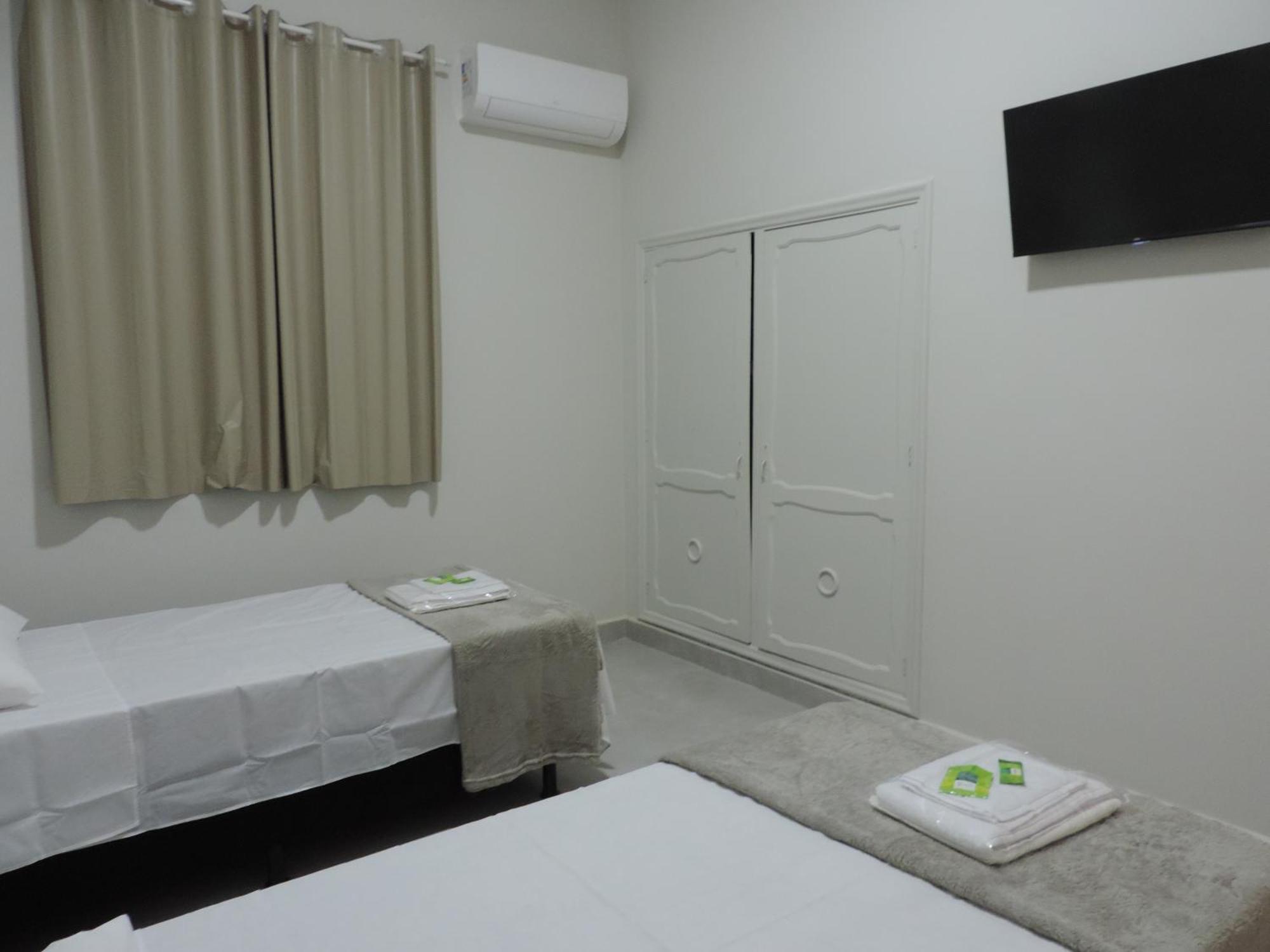 Sb Hospedaria Pousada Uberaba Exterior foto